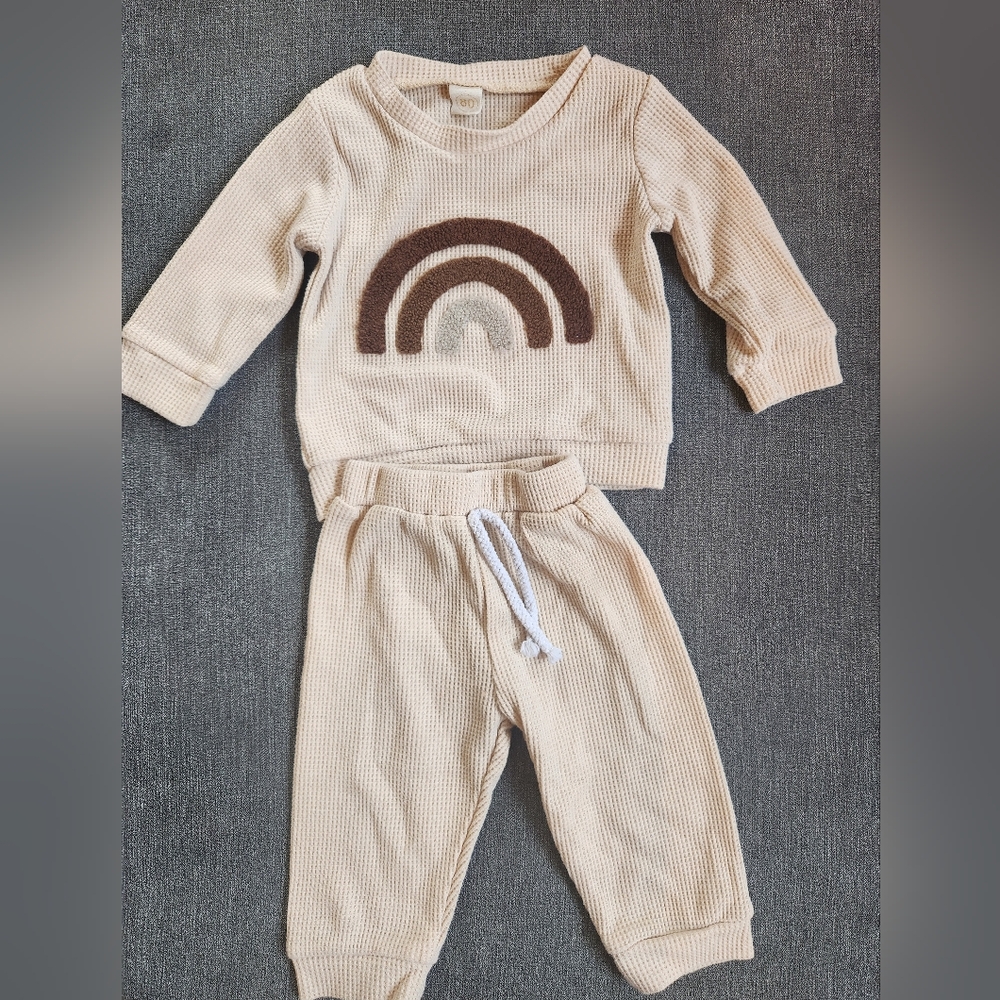 EUC 12 MONTH TAN RAINBOW OUTFIT